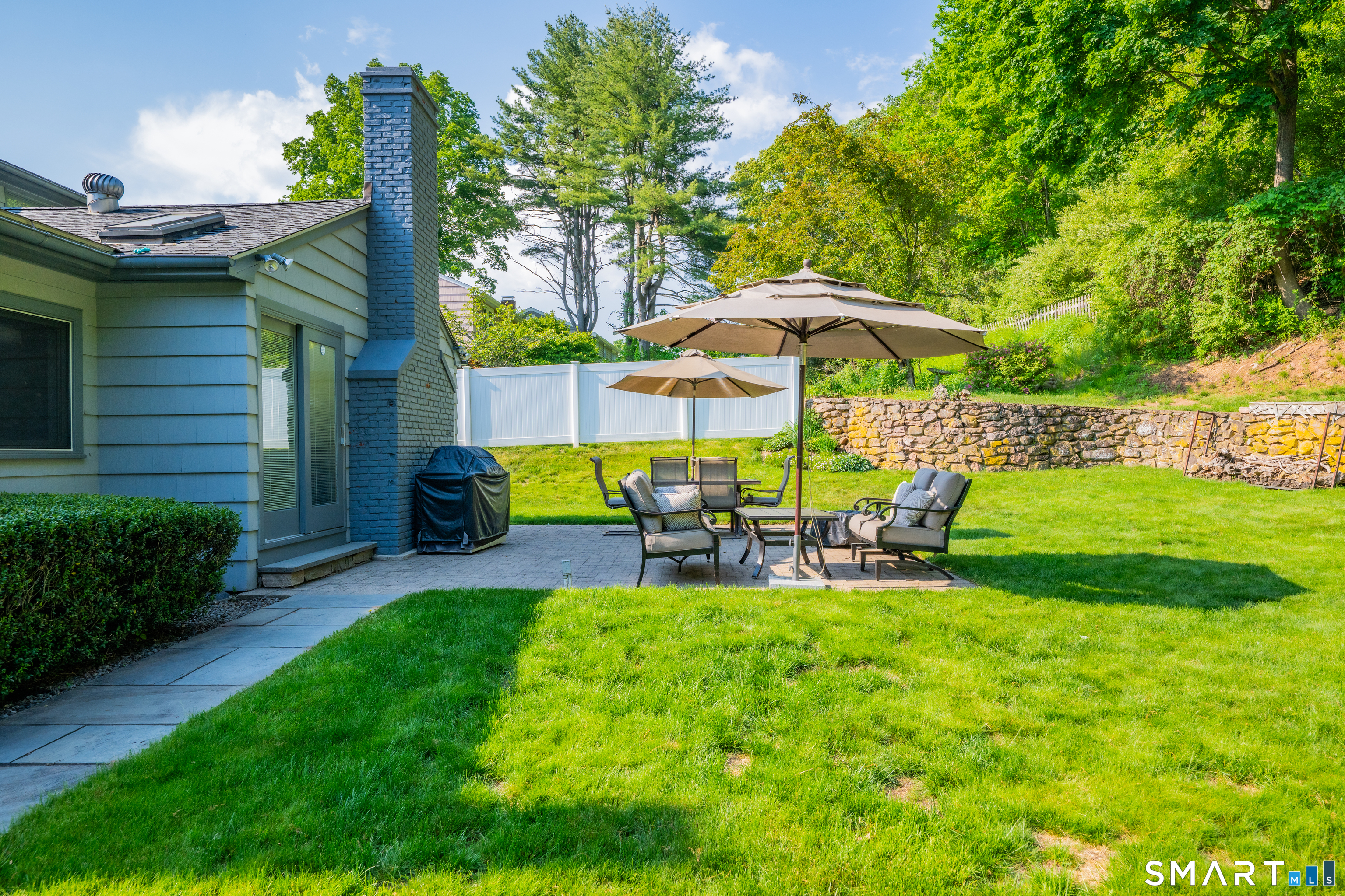 204 Braeside Drive Hamden CT 06514