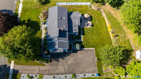 204 Braeside Drive Hamden CT 06514