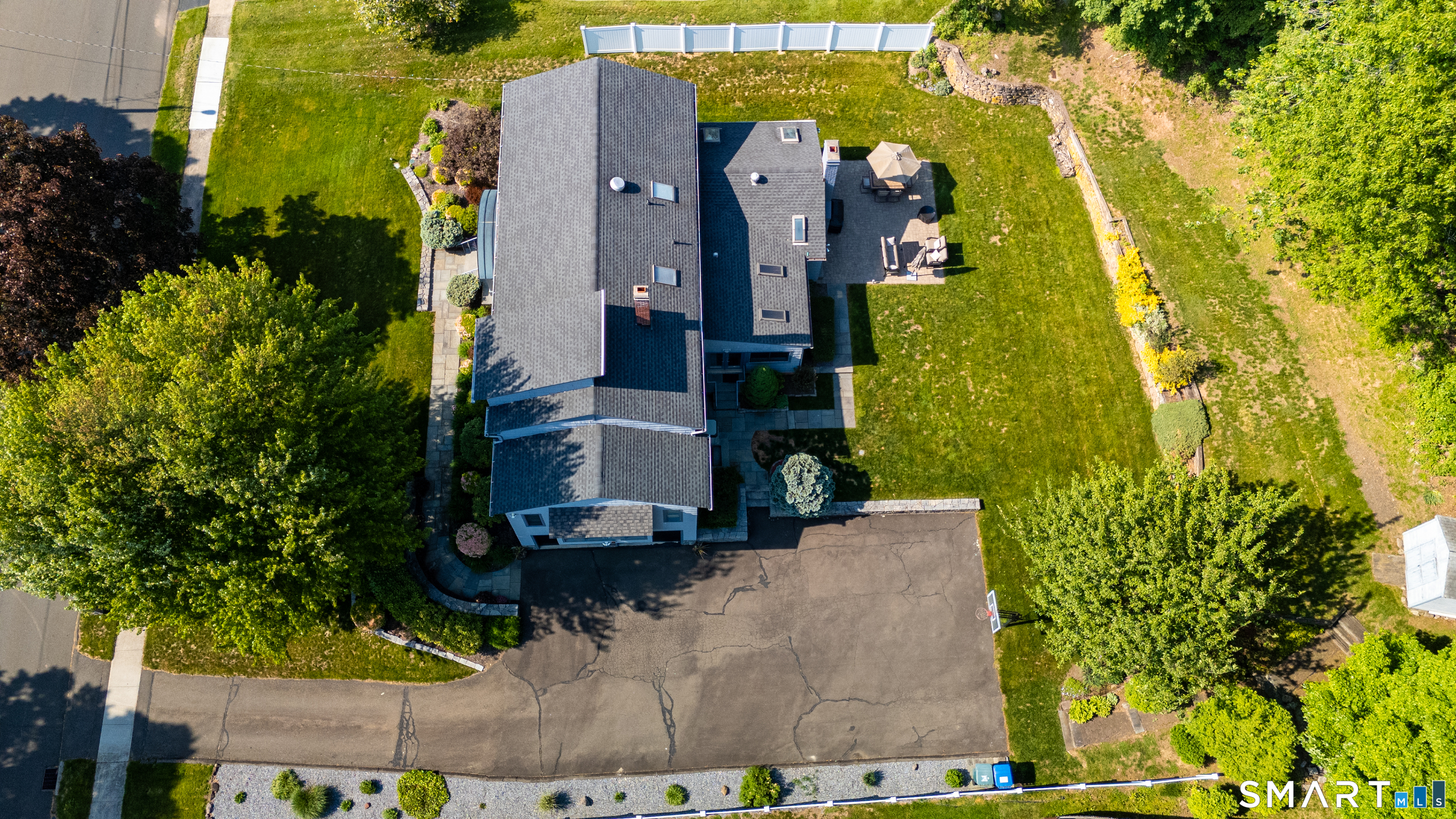 204 Braeside Drive Hamden CT 06514