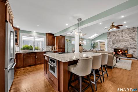 204 Braeside Drive Hamden CT 06514
