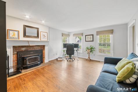27 South Pond Circle Cheshire CT 06410