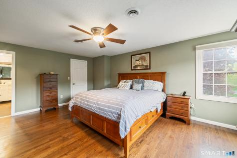 27 South Pond Circle Cheshire CT 06410