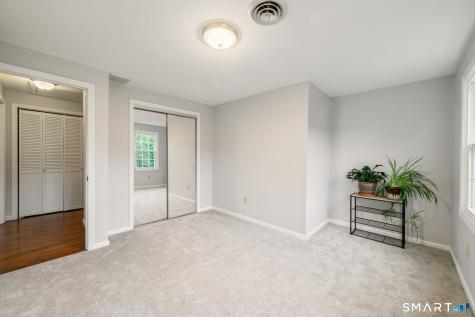 27 South Pond Circle Cheshire CT 06410