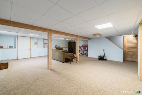 27 South Pond Circle Cheshire CT 06410