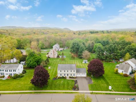 27 South Pond Circle Cheshire CT 06410