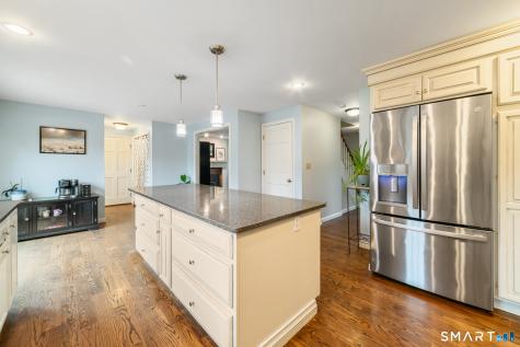 27 South Pond Circle Cheshire CT 06410