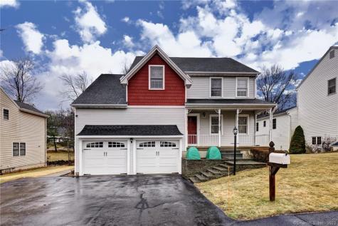 39 Regency Hill Waterbury CT 06708