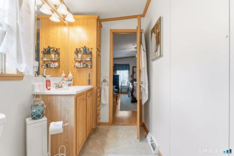 27 Skylark Road Colchester CT 06415