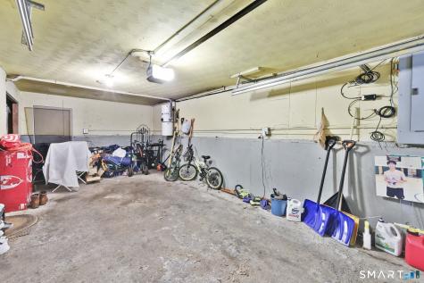 25 Montano Road Enfield CT 06082
