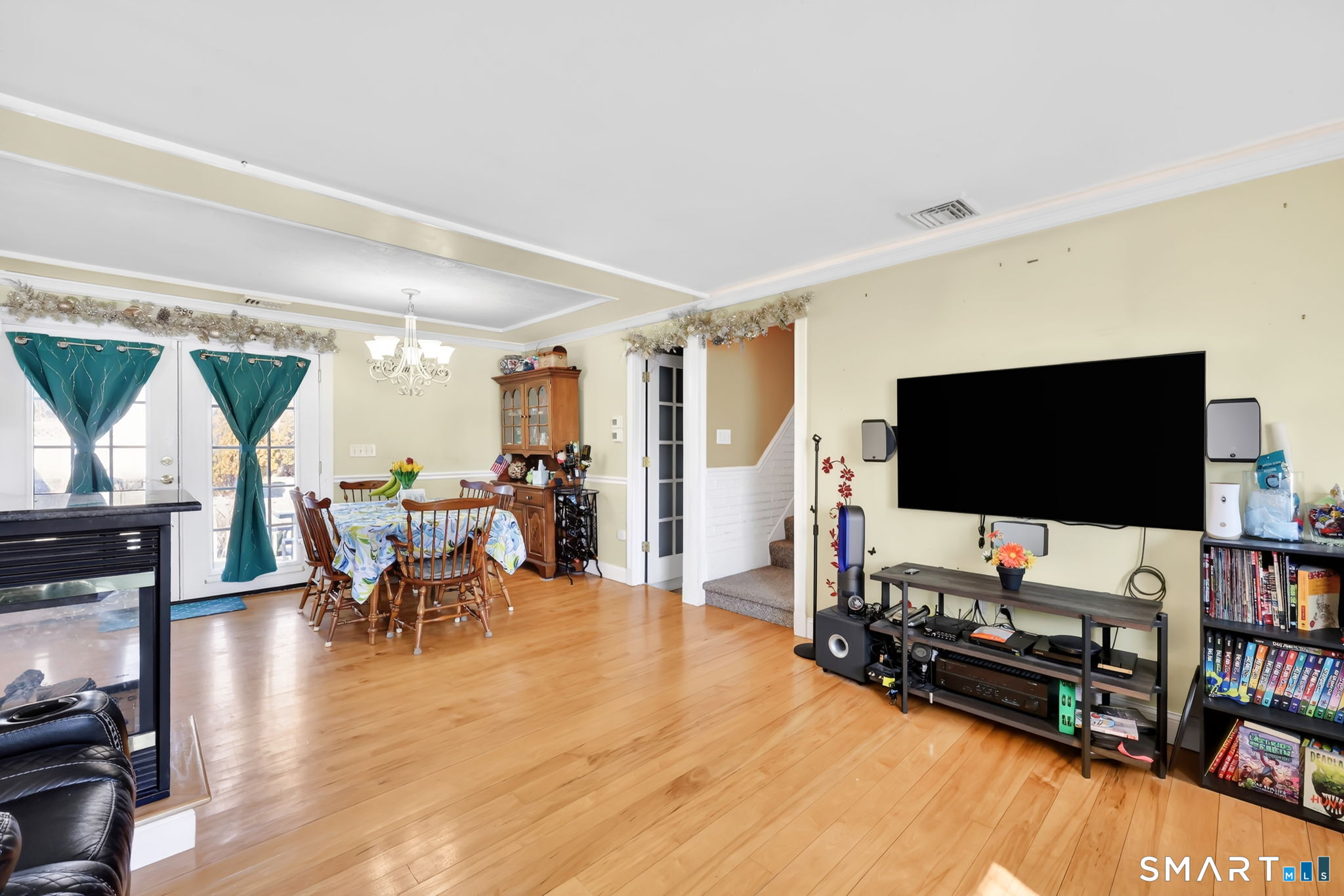 25 Montano Road Enfield CT 06082