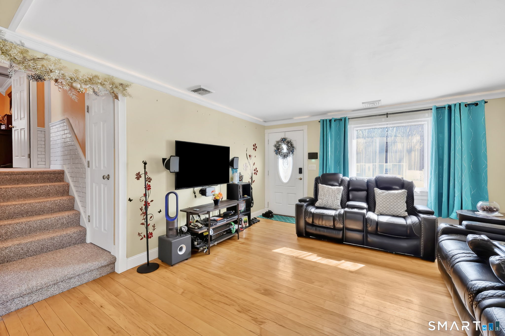 25 Montano Road Enfield CT 06082