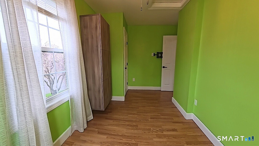 1 Mayflower Court Milford CT 06460