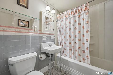 393 Center Road Easton CT 06612