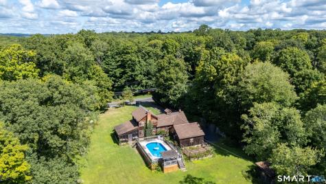 393 Center Road Easton CT 06612