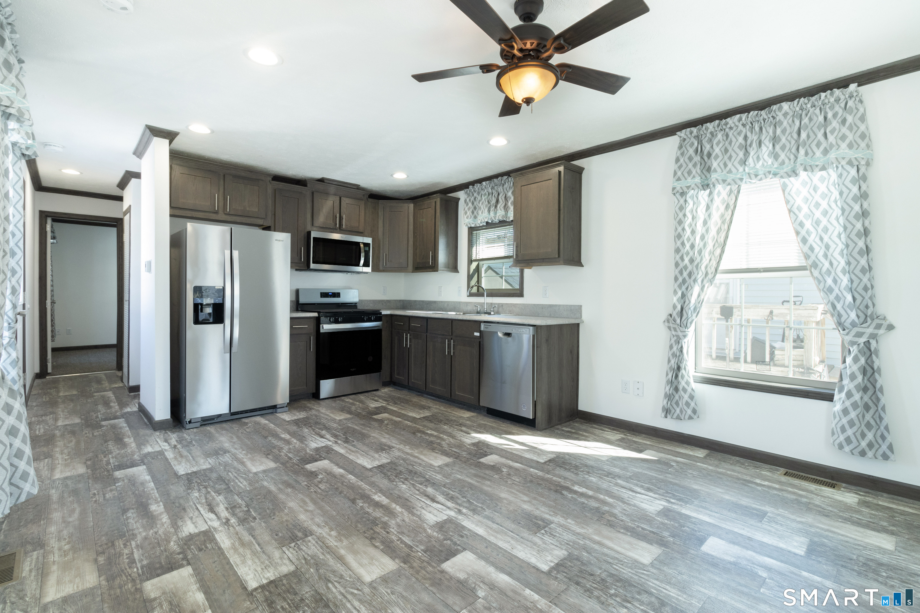 525 East Main Street Branford CT 06405