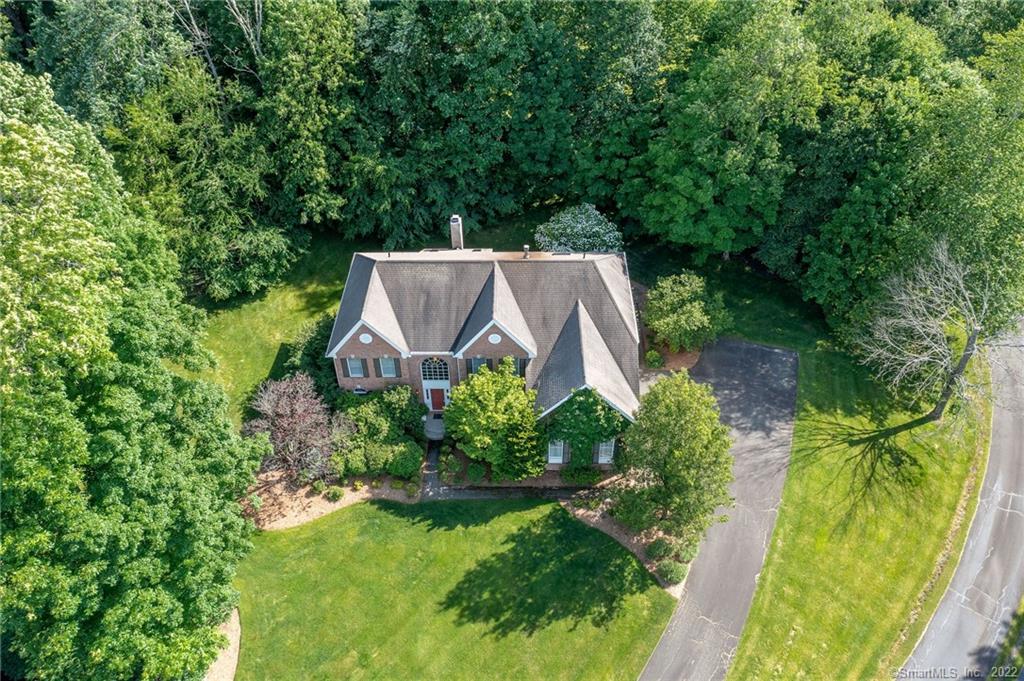 8 Chelsea Drive Danbury CT 06811