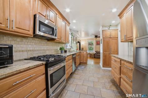 82 Bishop Street New Haven CT 06511