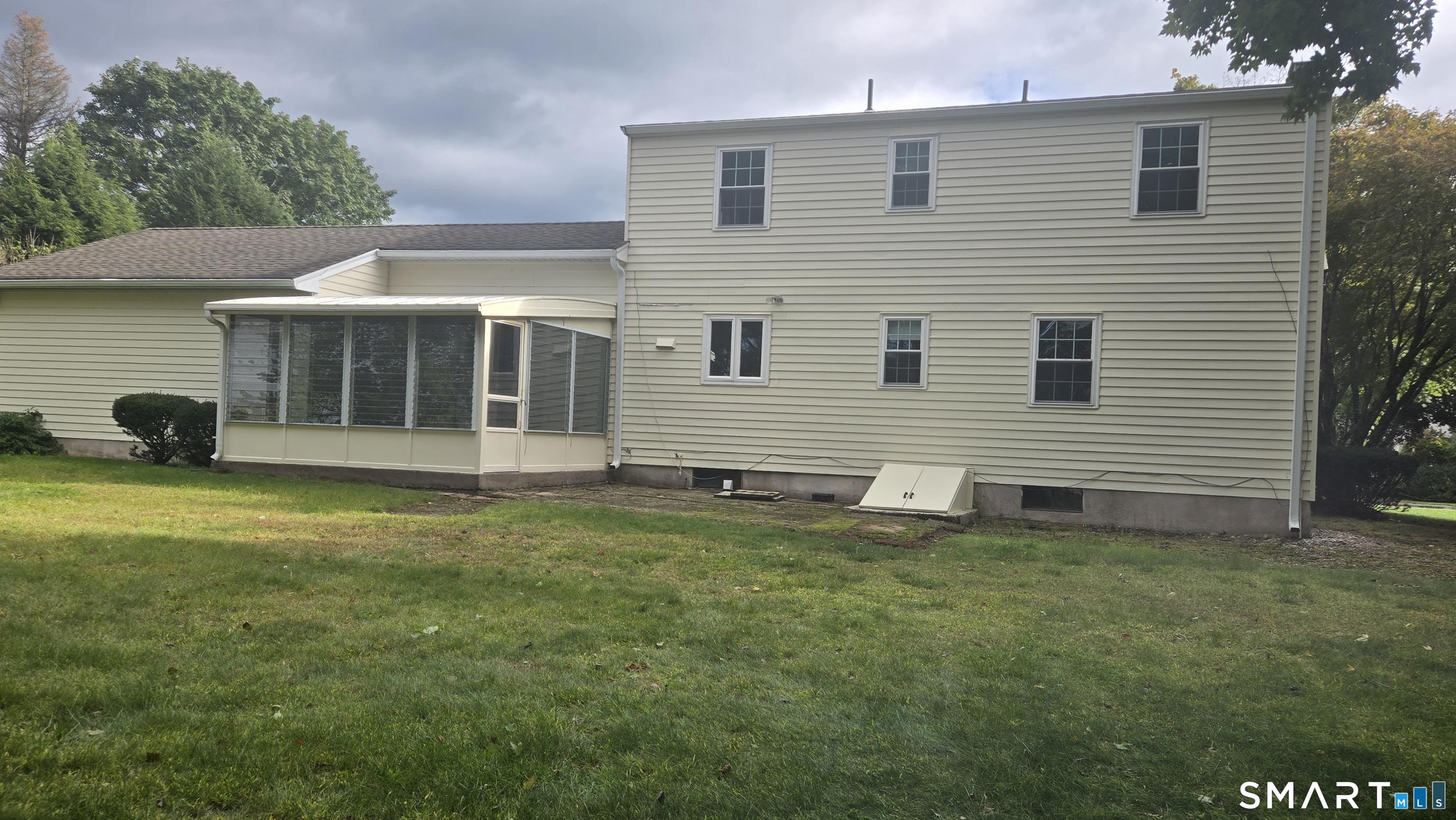 121 Carriage Drive Manchester CT 06040