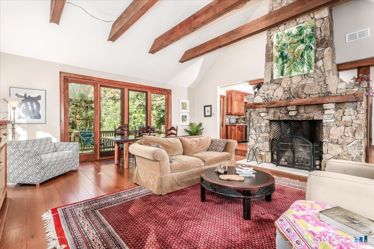 81 Lakeside Drive Ridgefield CT 06877