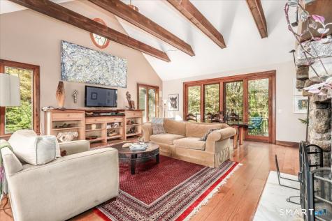 81 Lakeside Drive Ridgefield CT 06877