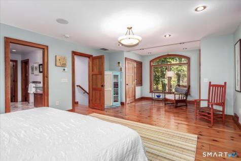 81 Lakeside Drive Ridgefield CT 06877
