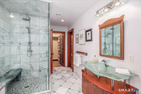 81 Lakeside Drive Ridgefield CT 06877