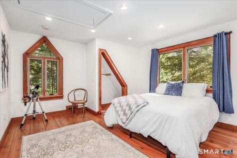 81 Lakeside Drive Ridgefield CT 06877