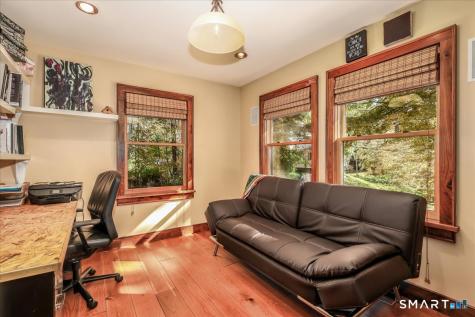 81 Lakeside Drive Ridgefield CT 06877