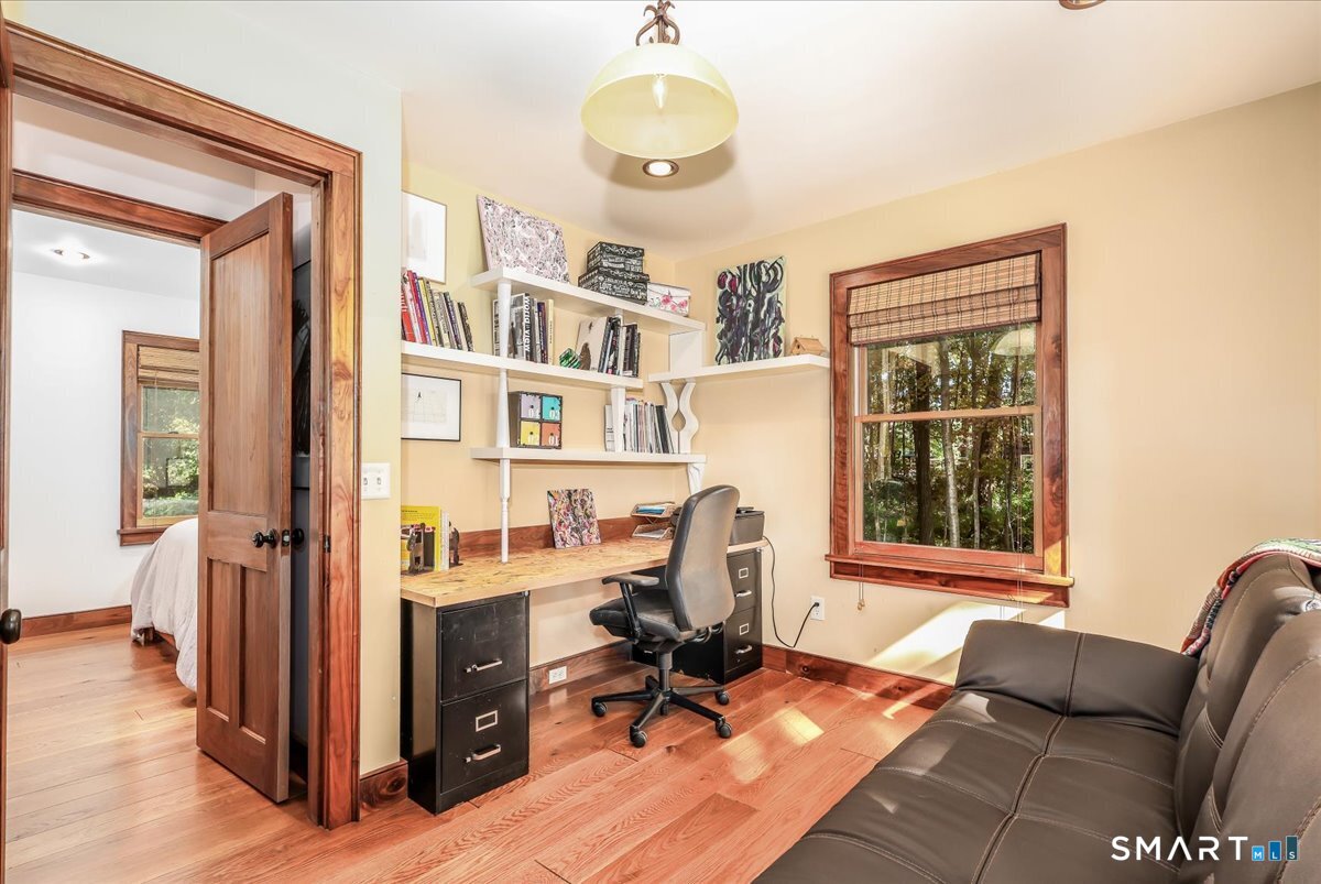 81 Lakeside Drive Ridgefield CT 06877