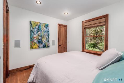 81 Lakeside Drive Ridgefield CT 06877