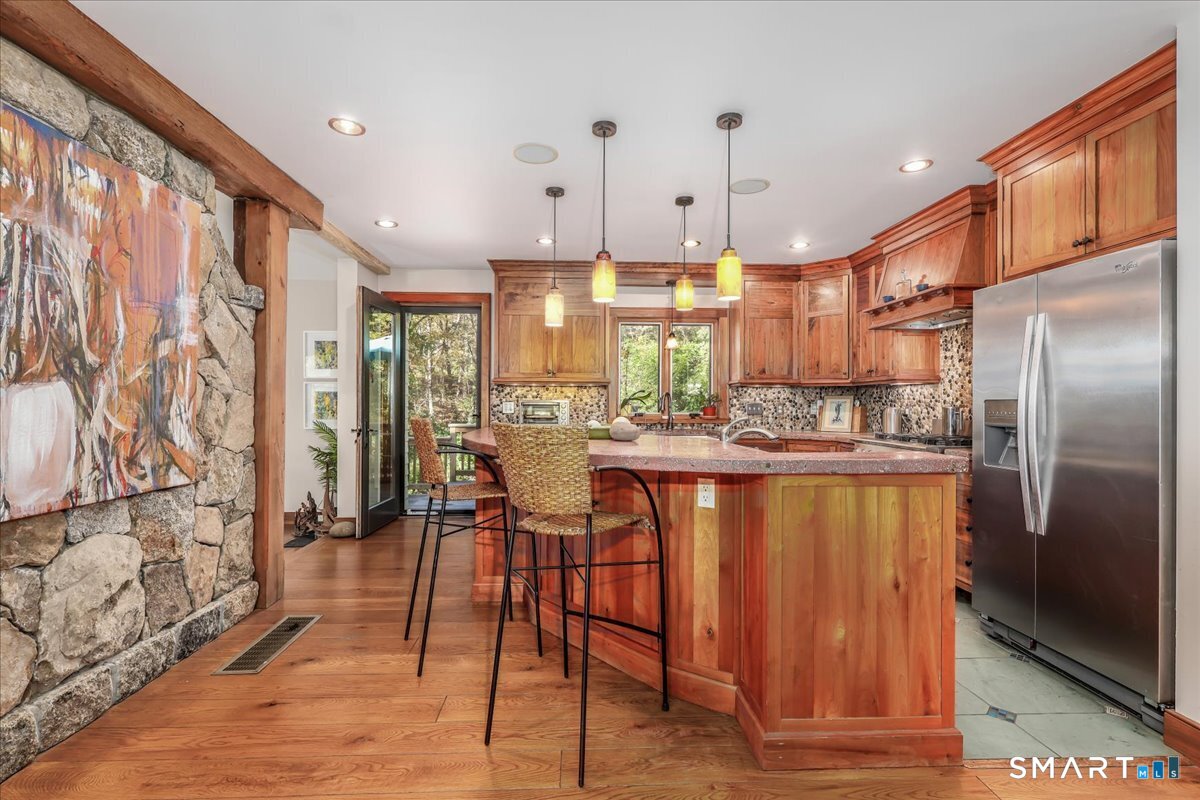 81 Lakeside Drive Ridgefield CT 06877