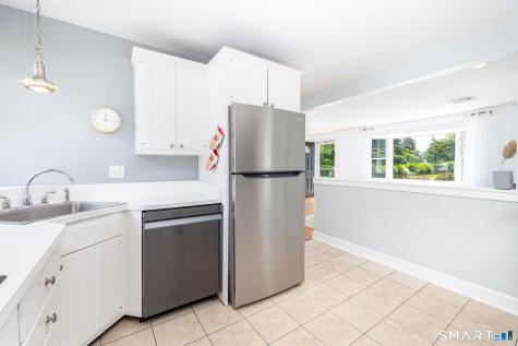 6 Willard Street Old Saybrook CT 06475