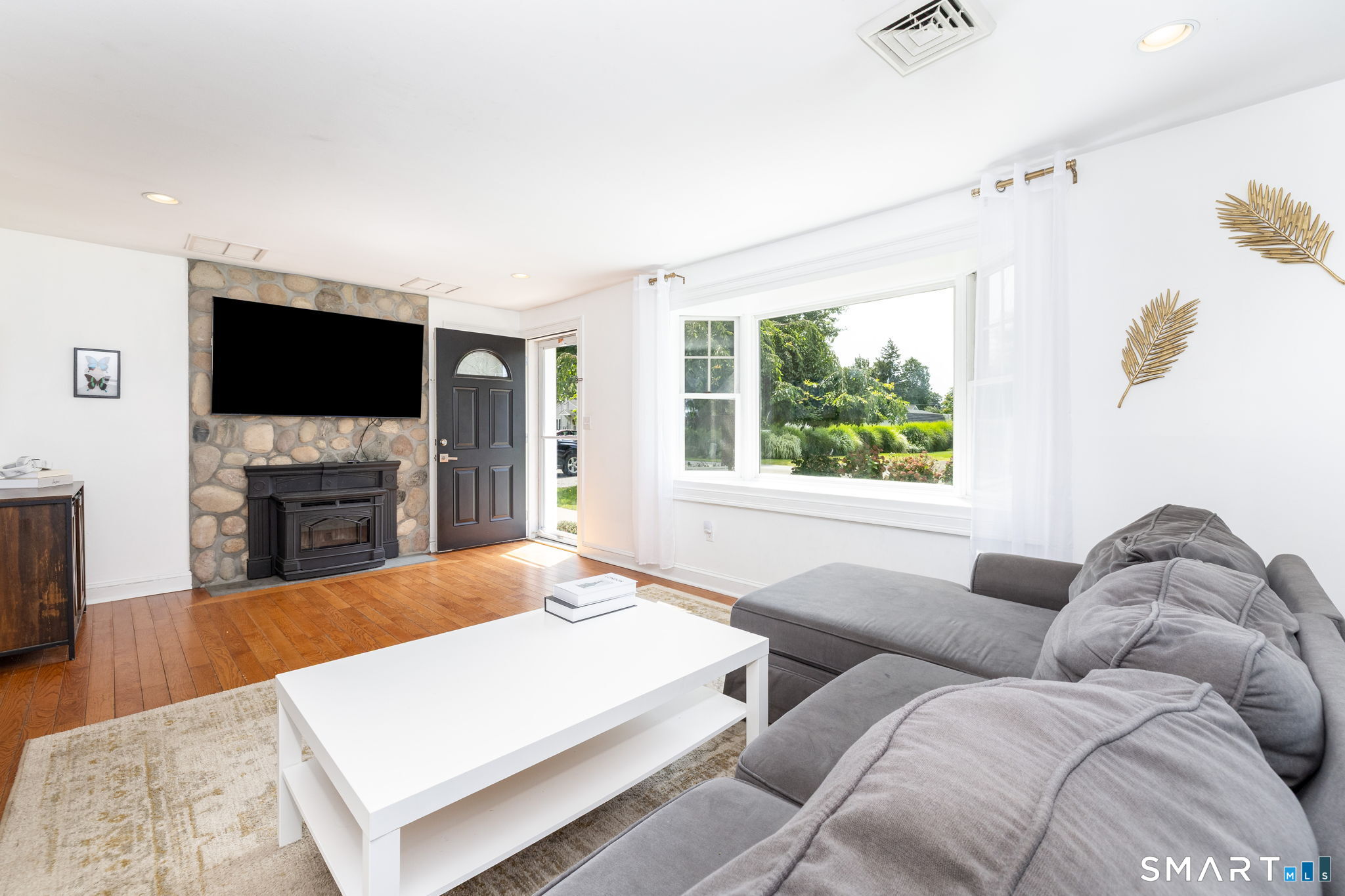 6 Willard Street Old Saybrook CT 06475