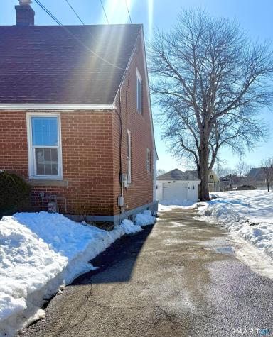 212 Platt Street Waterbury CT 06704