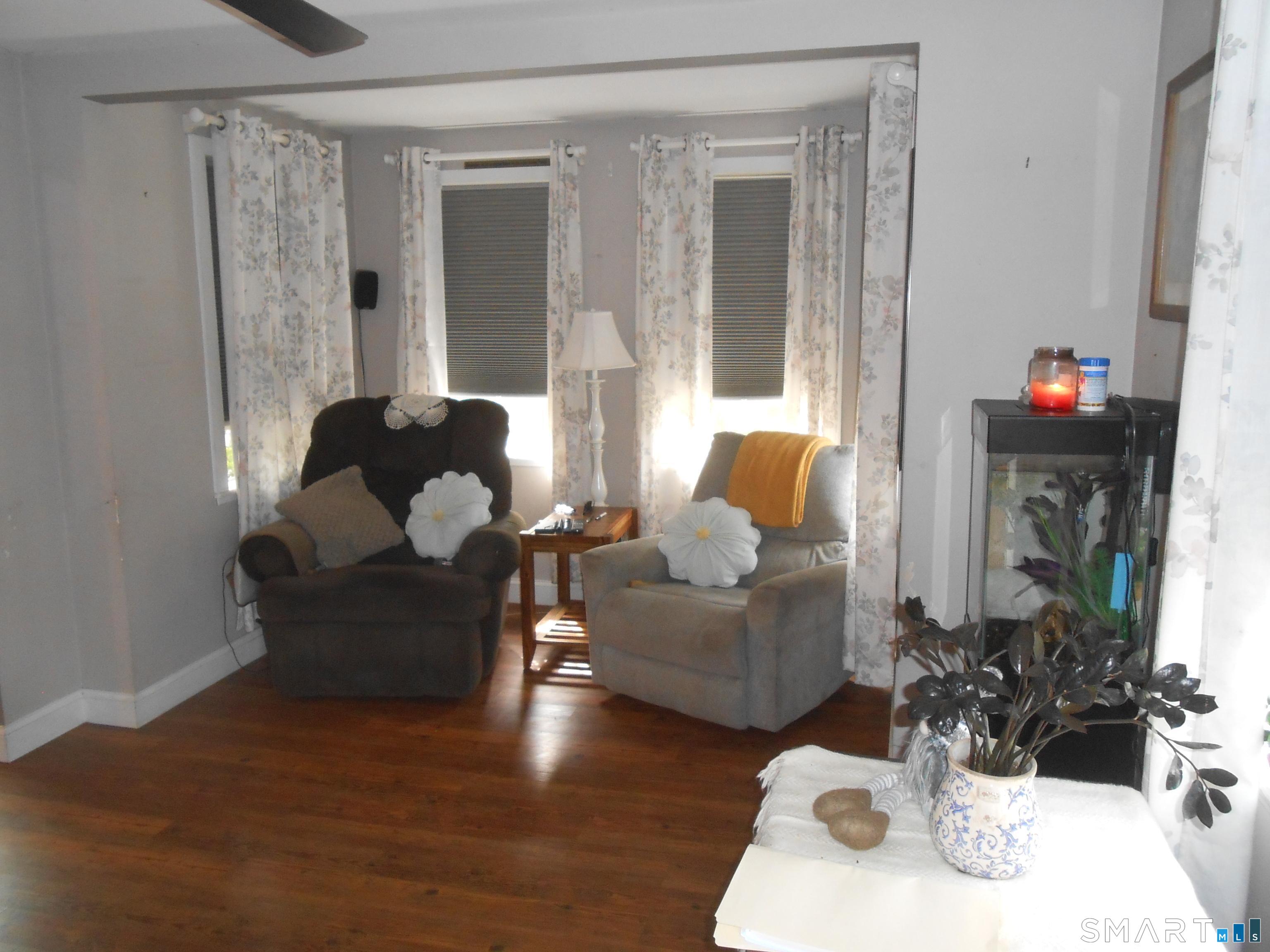 13 Burritt Place Naugatuck CT 06770
