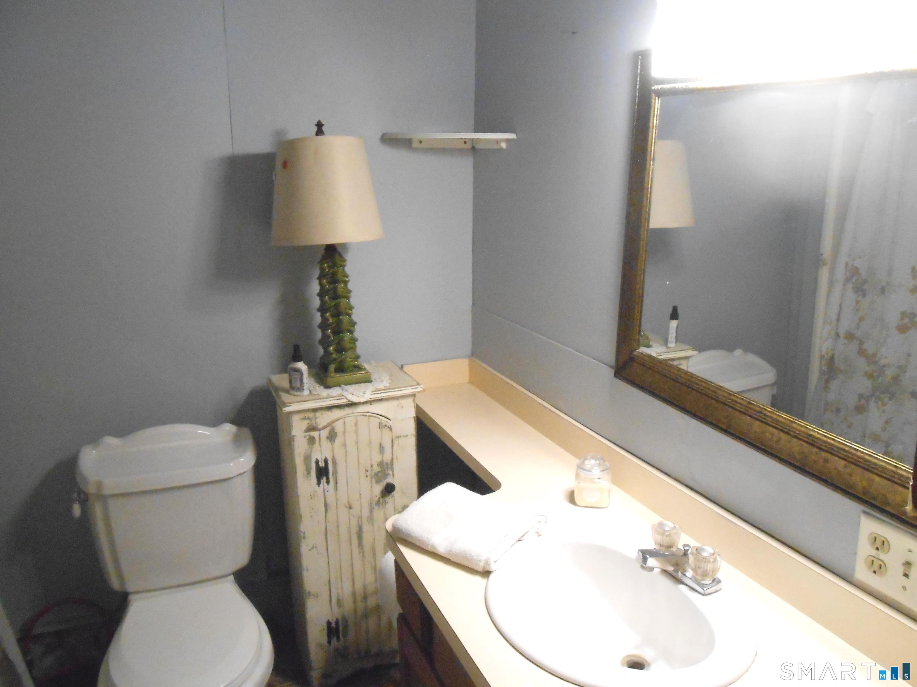 13 Burritt Place Naugatuck CT 06770