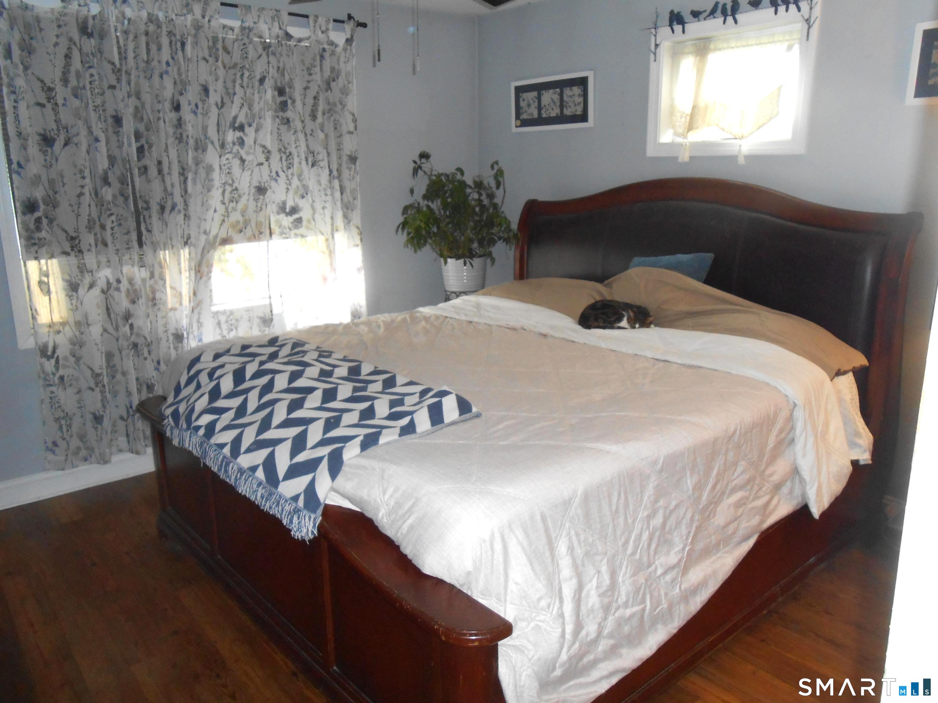 13 Burritt Place Naugatuck CT 06770