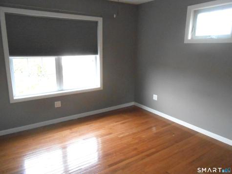 13 Burritt Place Naugatuck CT 06770