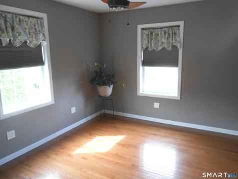 13 Burritt Place Naugatuck CT 06770