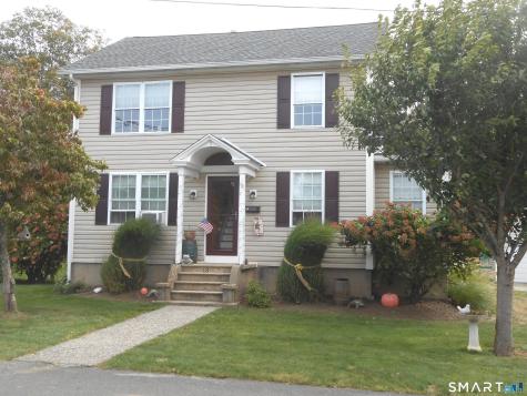 13 Burritt Place Naugatuck CT 06770