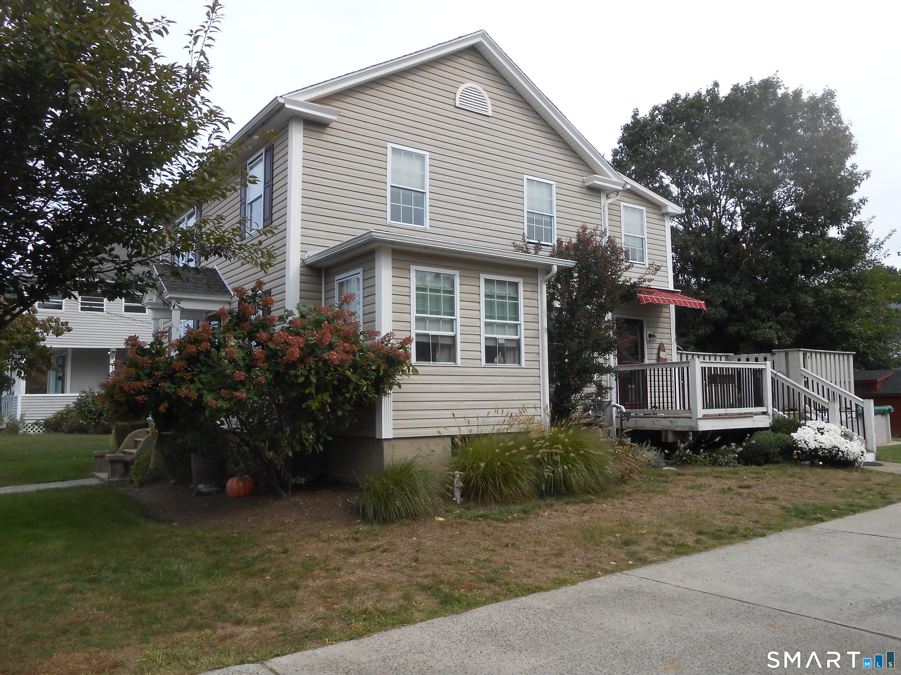 13 Burritt Place Naugatuck CT 06770