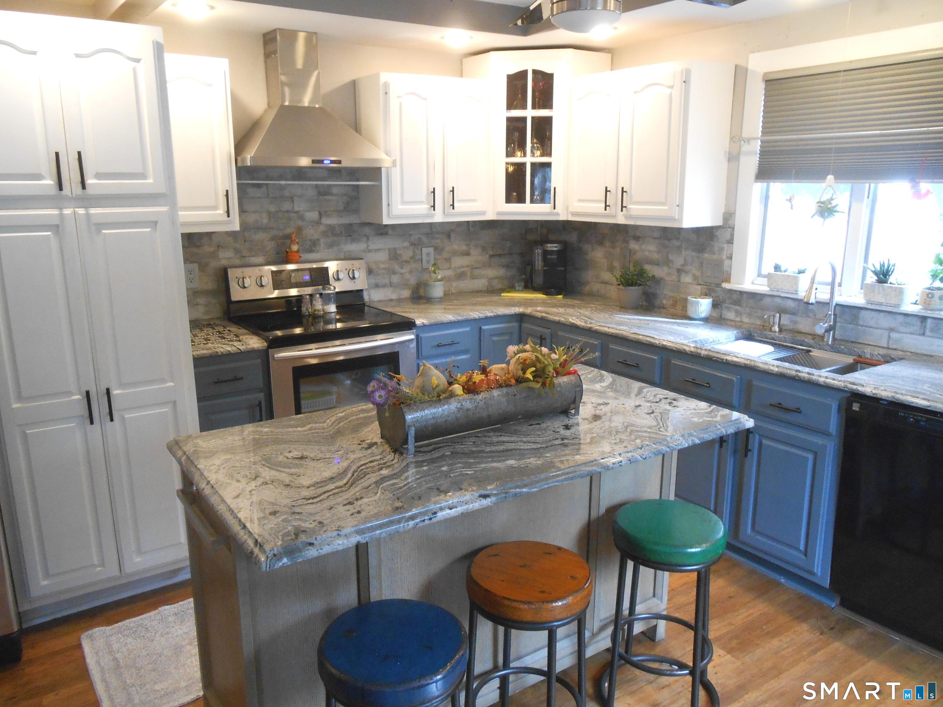 13 Burritt Place Naugatuck CT 06770