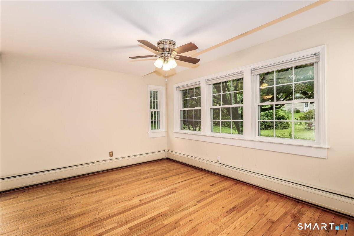 4 Taunton Lake Drive Newtown CT 06470