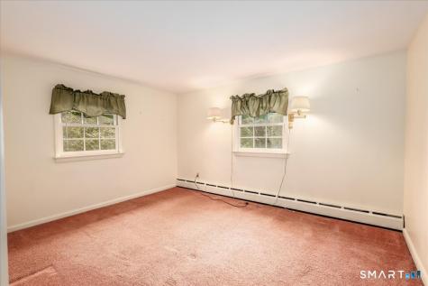 4 Taunton Lake Drive Newtown CT 06470