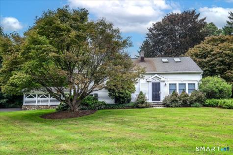 4 Taunton Lake Drive Newtown CT 06470