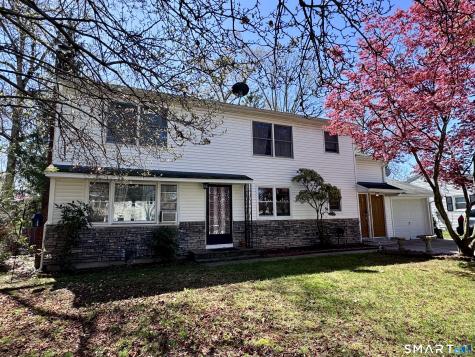 8 Oakridge Drive Enfield CT 06082