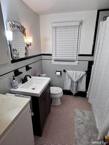 8 Oakridge Drive Enfield CT 06082