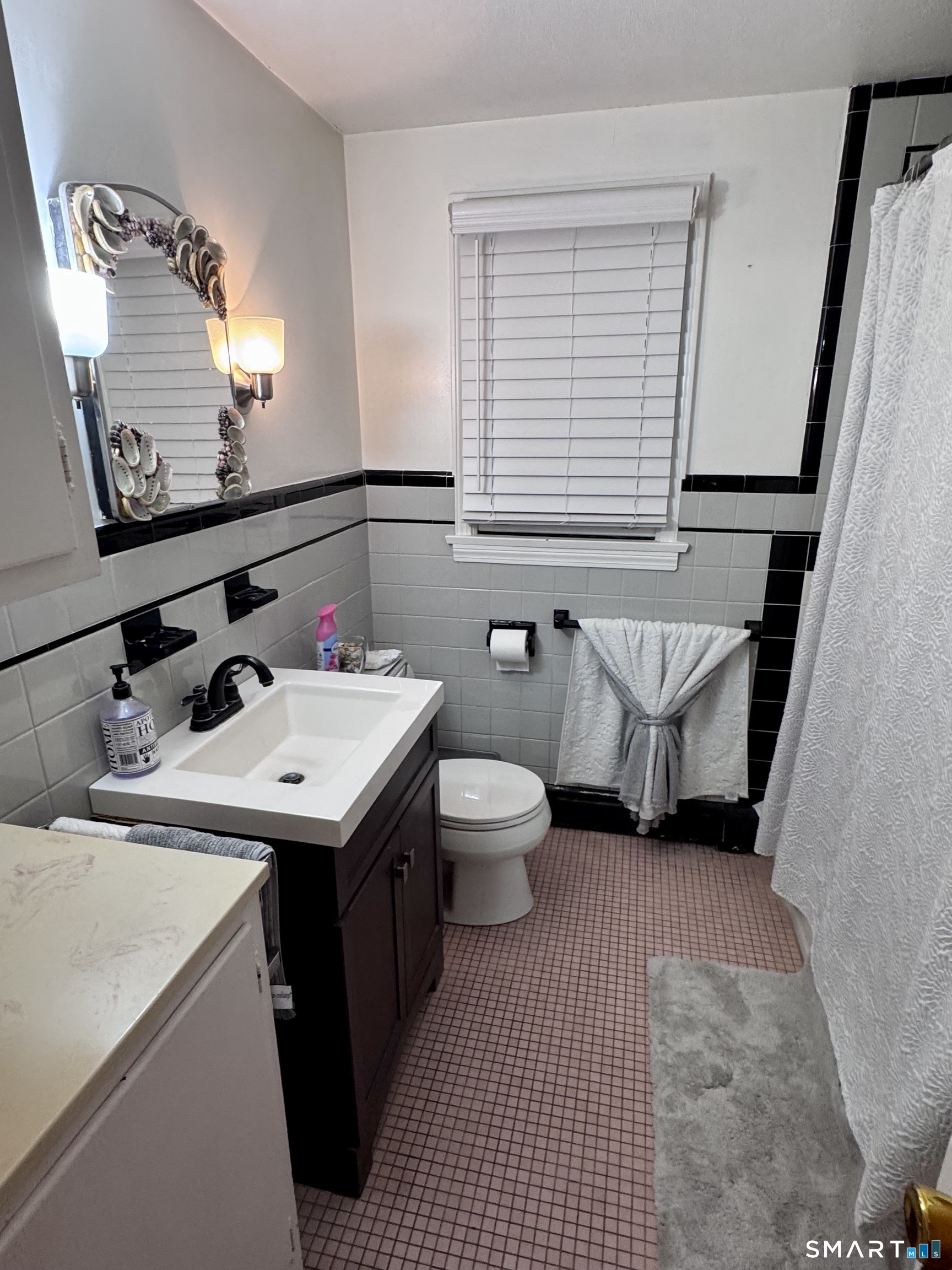 8 Oakridge Drive Enfield CT 06082