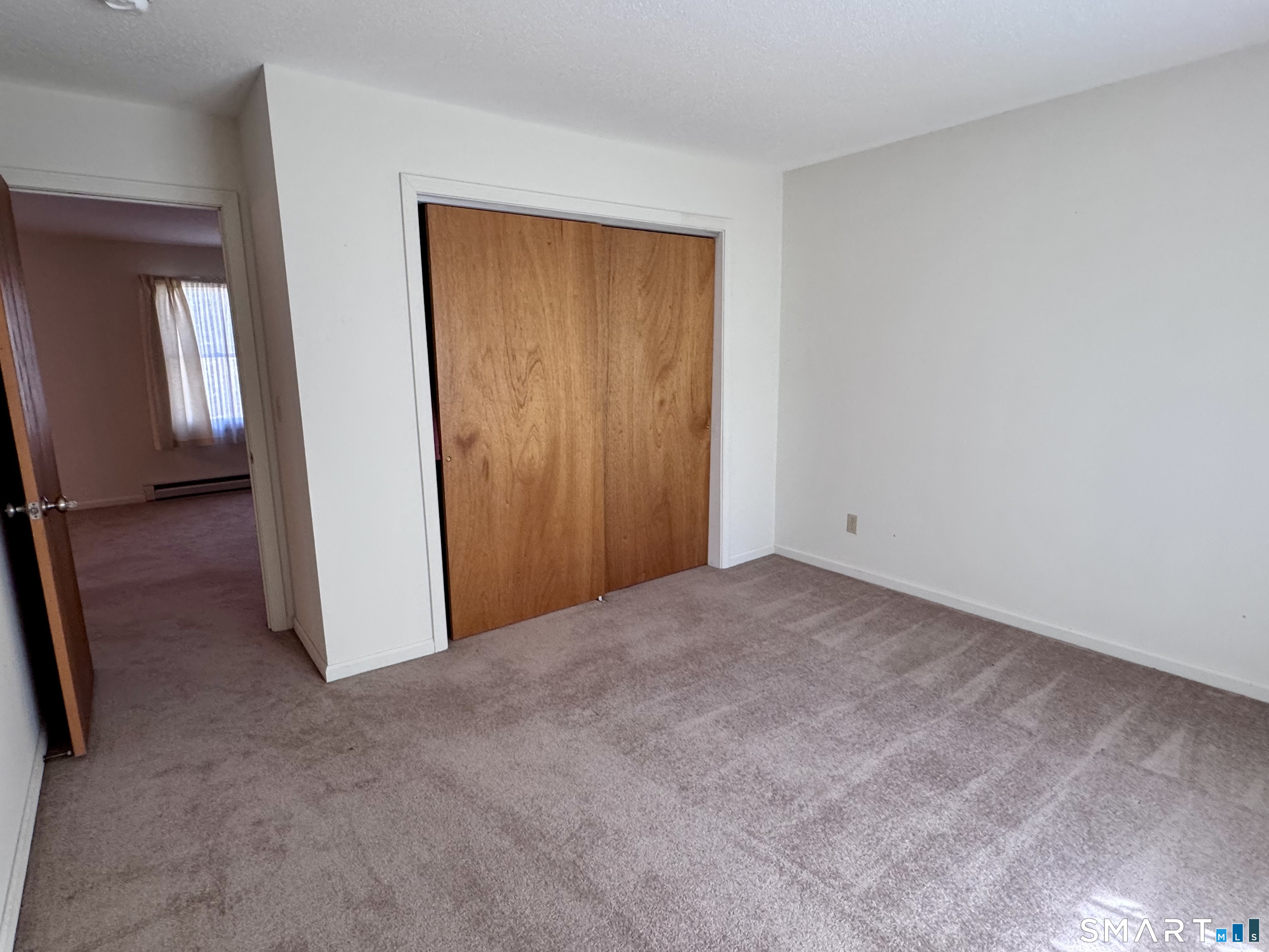 8 Oakridge Drive Enfield CT 06082