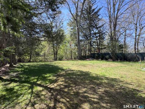8 Oakridge Drive Enfield CT 06082